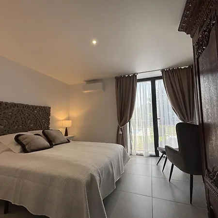 Feriehus Spacieux En Auvergne Avec Piscine Privee Pour 8 Personnes - Fr-1-489-584 *