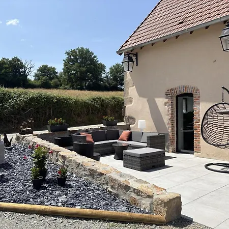 Spacieux En Auvergne Avec Piscine Privee Pour 8 Personnes - Fr-1-489-584